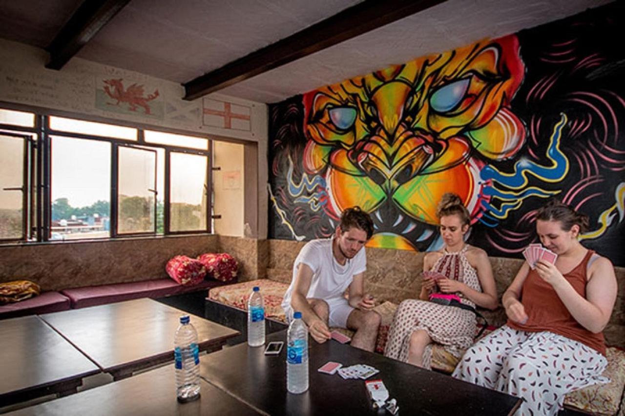 Friends Guest House & Hostel Agra  Esterno foto