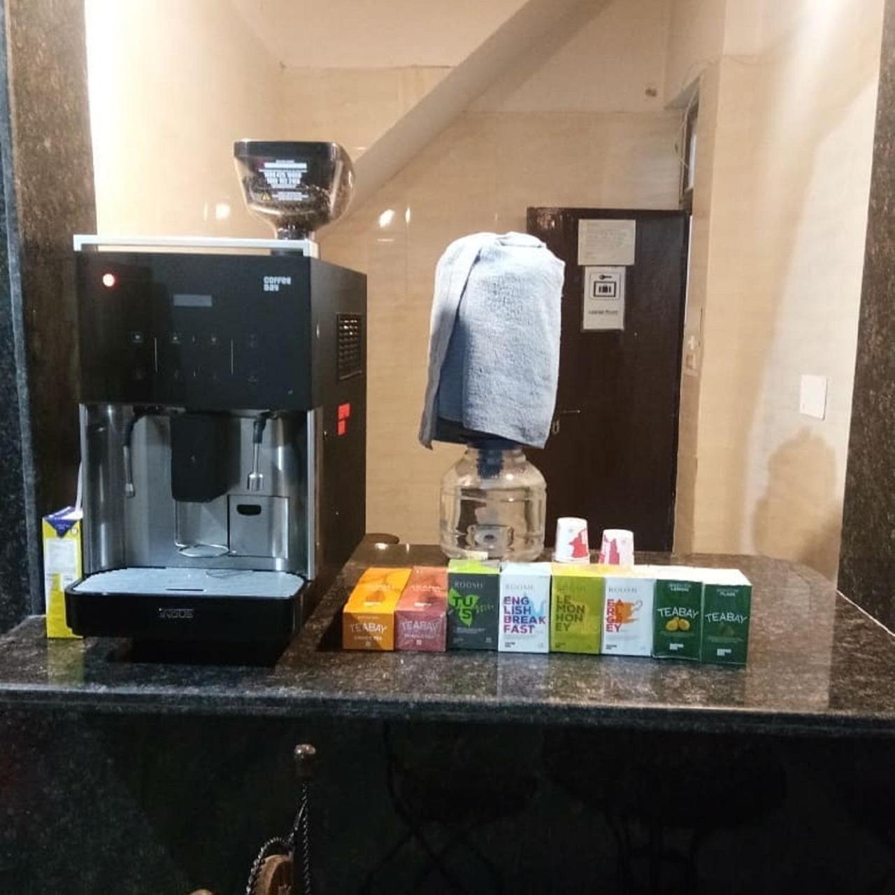 Friends Guest House & Hostel Agra  Esterno foto