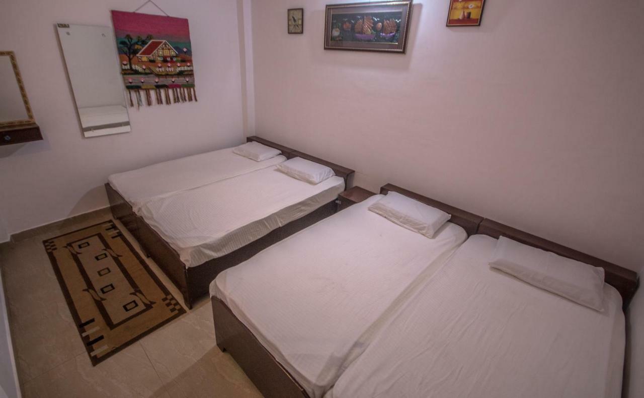 Friends Guest House & Hostel Agra  Esterno foto